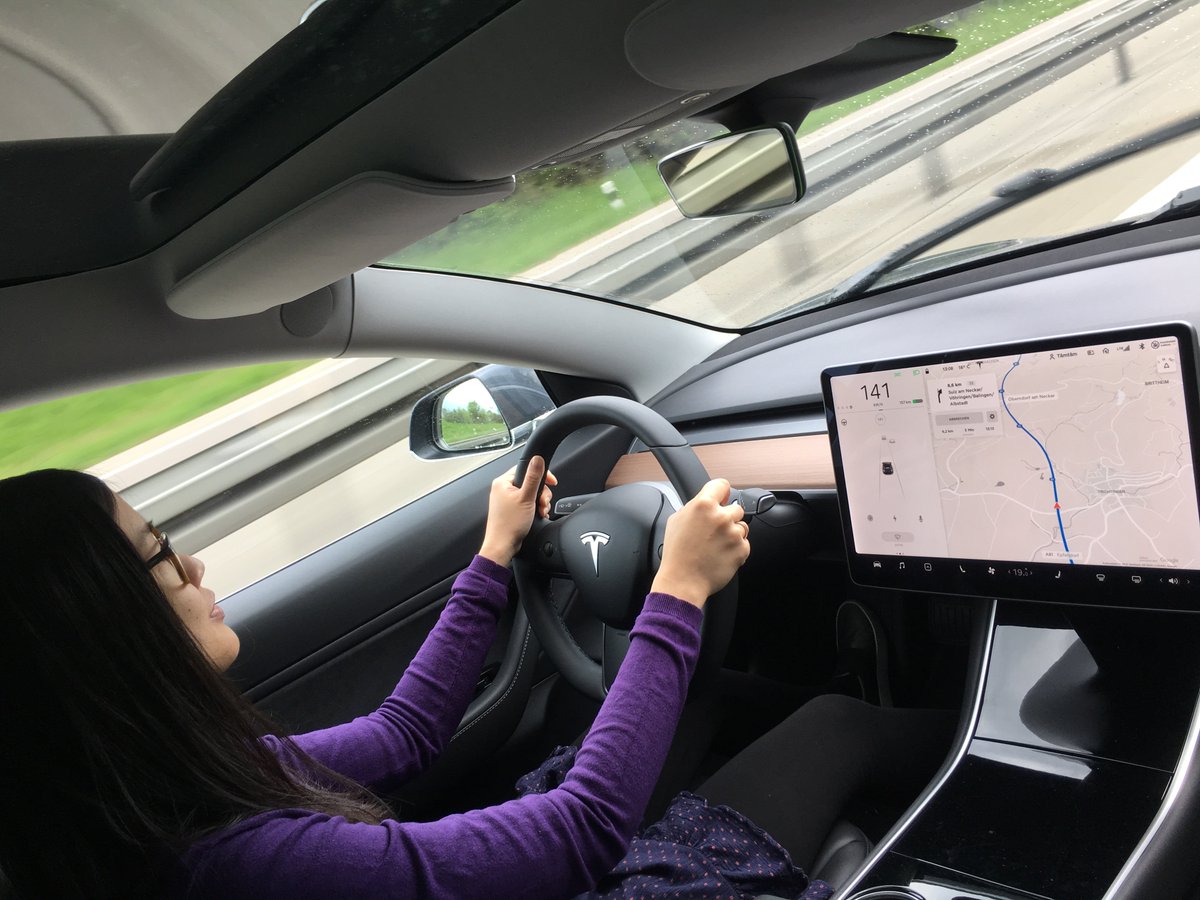 cybrtm's tweet photo. @tesla_truth Was never interested in cars at all, got introduced to @Tesla by my now-husband in 2015, reserved a Model 3 in 2016 and took delivery a few months ago. And today? Still not interested in cars - but as it turns out, I'm really into driving spaceships. https://t.co/u5uUMUpR6E