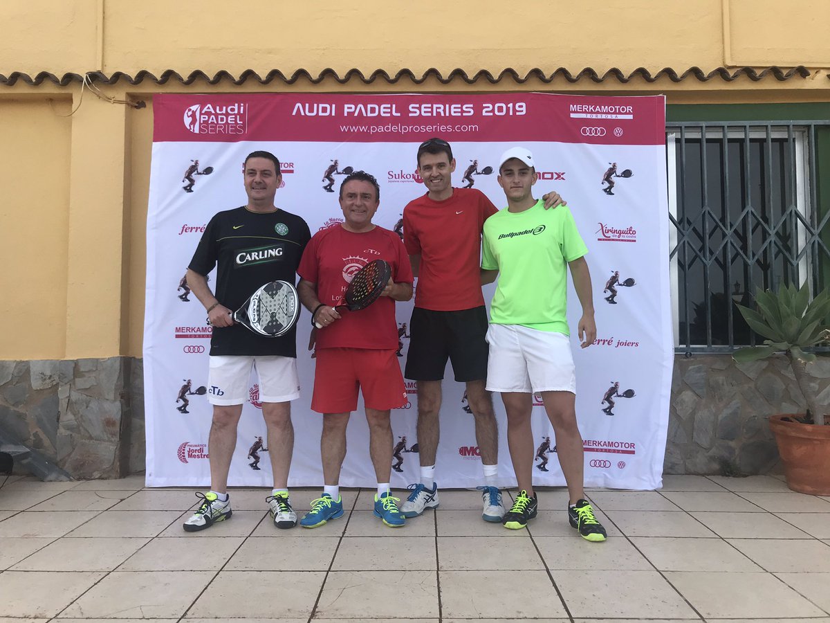 🔊🔊 Torneo Audi Padel Series en el CTB 

🎾🎾 Lunes y martes con grandes partidos 🎾🎾

Hoy miércoles, desde las 18:00 h, seguimos con más partidos, la mayoría de cuartos de final! Mucha suerte a tod@s!!