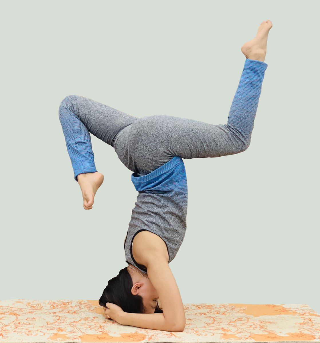 Headstand King Of Yoga Poses Headstand King Of Yoga Poses