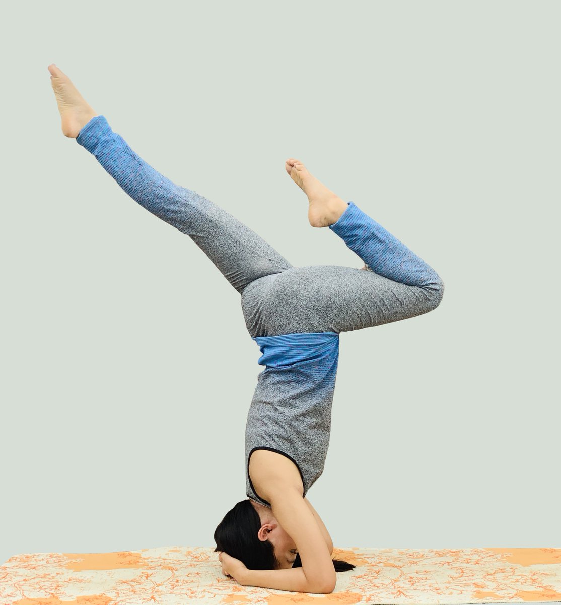Headstand King Of Yoga Poses Headstand King Of Yoga Poses