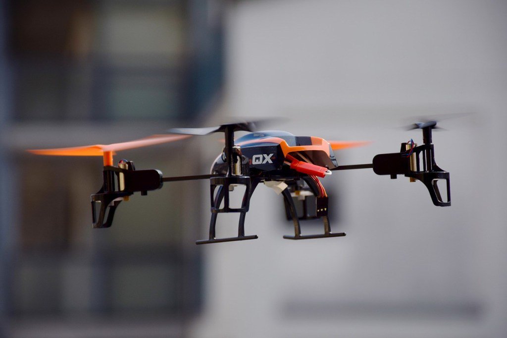 gizmopixels's tweet photo. Drones being used to monitor WordCup https://t.co/doEzNfmGmt https://t.co/lJNYprcwOp