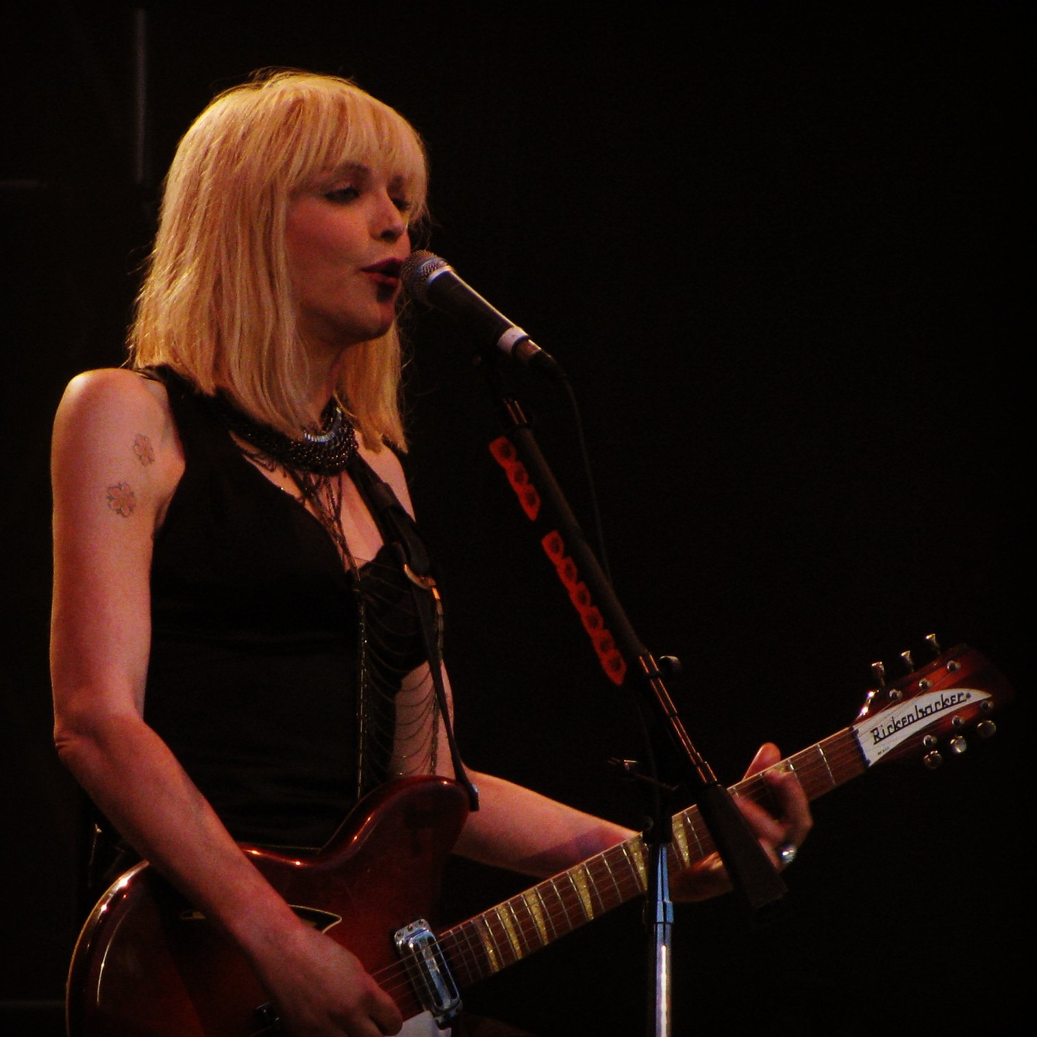 Happy Birthday Courtney Love 
