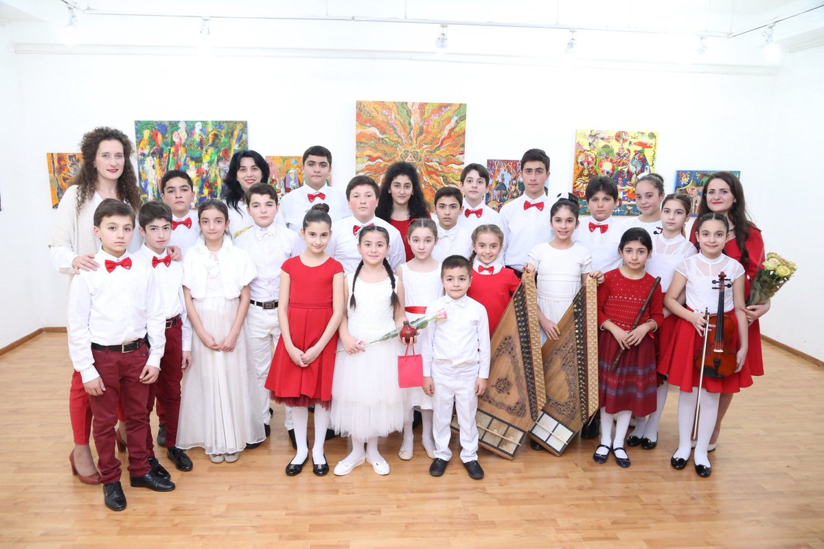tufenkianfound's tweet photo. #Artissimo NGO is one of the #Tufenkian Foundation's partners. Their #Beacons project is a wonderful initiative which inspires and motivates many children in #Armenia.
More: https://t.co/6TNKtbrjxT https://t.co/DrmArMefTj