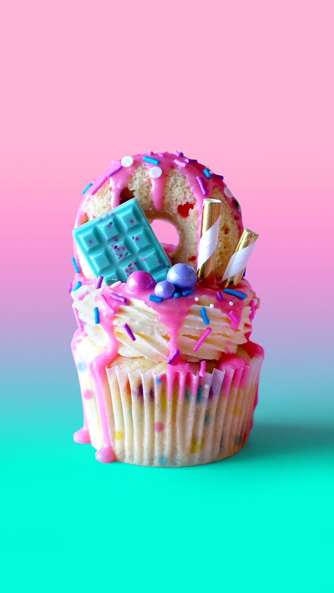 MrsKBayliss's tweet photo. It’s cake sale day. Bring your pennies.
•
#TedSilverAward #transformacademy #TransformEnrichmentDiploma #year2 #enterprise #raisingmoneyforcharity @RainbowsHospice @TransformTrust @WhitegateSch https://t.co/9yAhW7qSGq