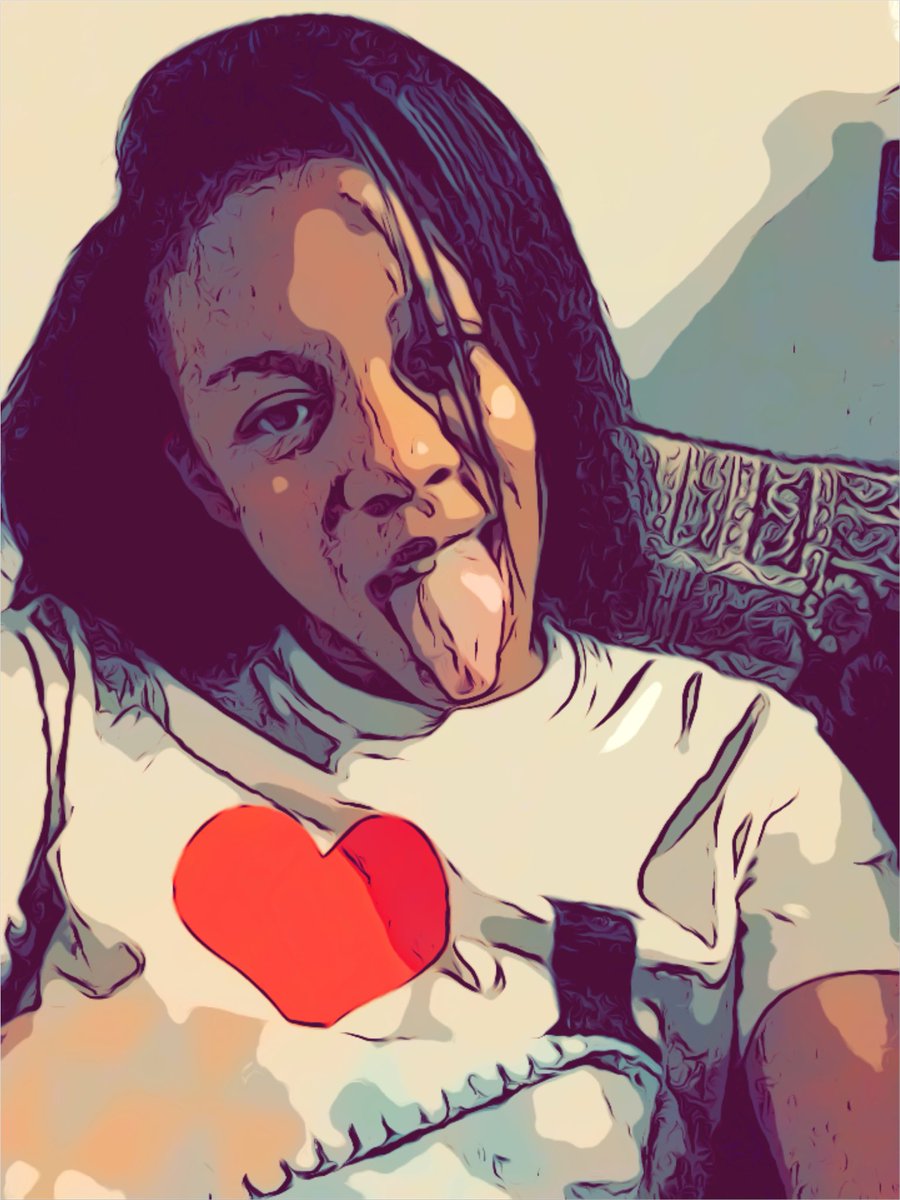 _bougieebratt's tweet photo. Playing around with filters on my phone😜😘 #NaturalHair #FreshlyWashedHair #MyEndsNeed2BeClipped #i❤️DcShirt https://t.co/p0LB6IAZfJ