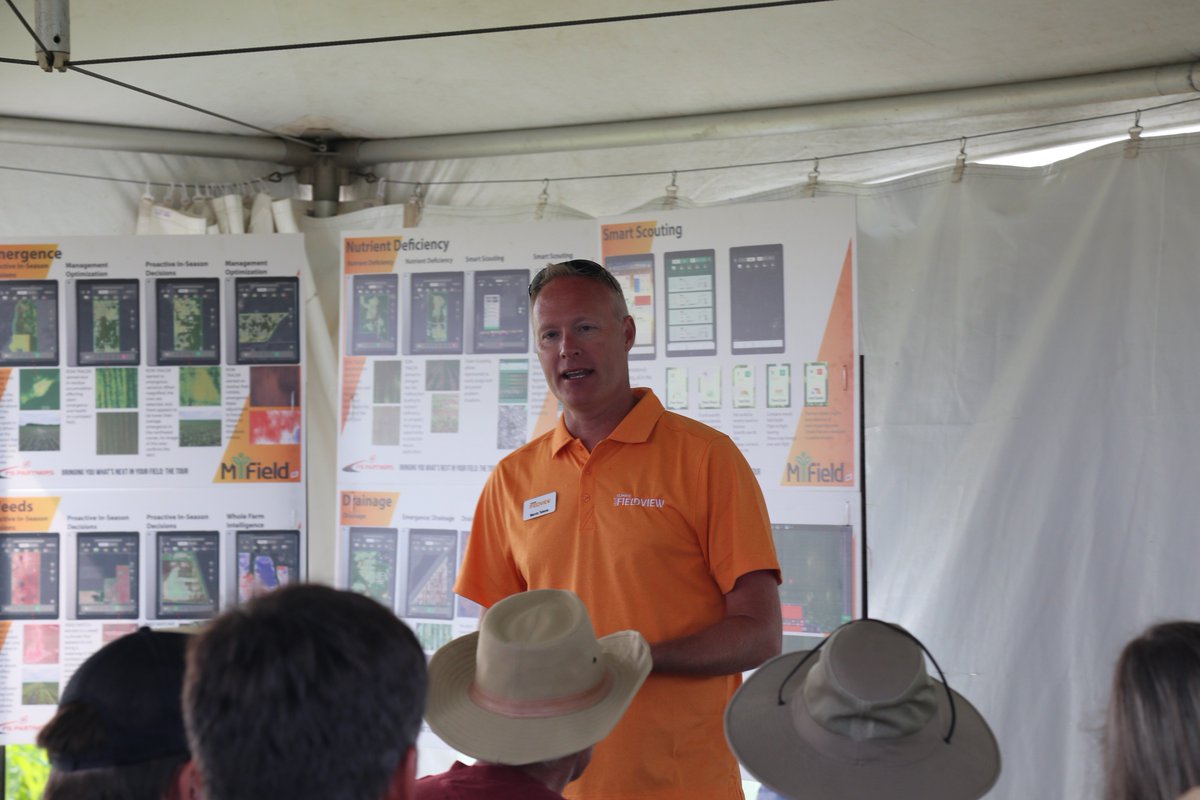 Central_ON_FS's tweet photo. Thanks to everyone that joined us today at the Bringing You What's Next In Your Field SOUTH Grower Day! Next up: Our North event in two days!! @syngentacanada @MosaicCompany @FieldViewCanada @PRIDESEEDS @greatlakesgrain @UPIEnergy @GROWMARK @GROWMARK_ONT #BYWN19 https://t.co/QkL9twbVoT
