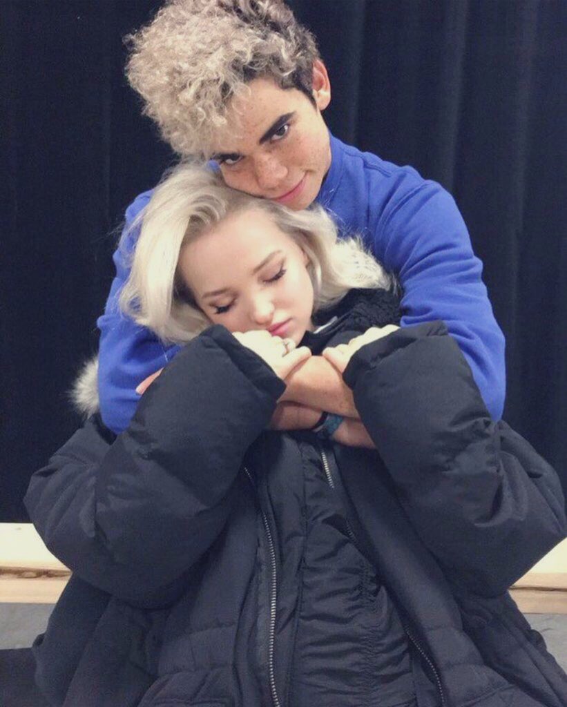 lietomegan's tweet photo. "Pasaré el resto de mi vida extrañándote y amándote."

-Dove Cameron para Cameron Boyce https://t.co/JoNz1YyFio