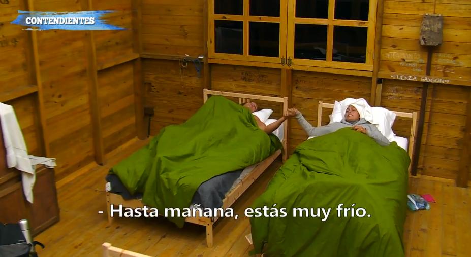 JaeFruriova's tweet photo. ¿Cómo es que se me andaba olvidando el "dame manita" de Ernesto y Macky? Si era de lo más lindo 🥰
#DuplaAzul https://t.co/JFIghCjTfE