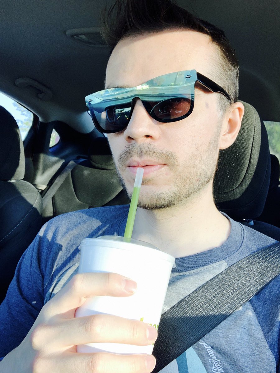 jeffpees's tweet photo. What’s up friends? @TSmoothie702 Smoothie and #streamtea in hand, we’ll be kicking off @theHiveMC closer to 7:45pm.
See you soon on @WatchMixer! https://t.co/Vz4Uk4gQ6M