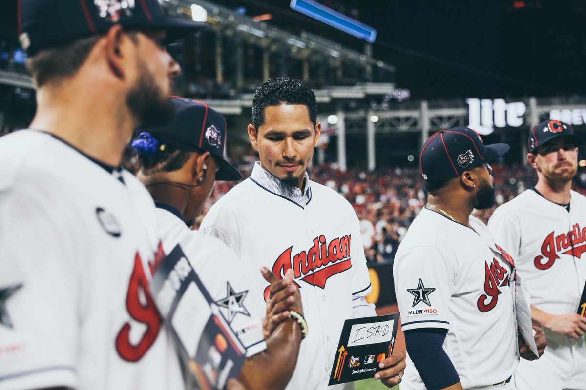 MLB's tweet photo. #CookieStrong 🍪❤️ https://t.co/vaaBm6x2sx