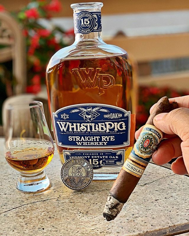 Str8Soulja's tweet photo. A wonderful time to enjoy this pairing of #whistlepig and #alecbradley! 🥃😤
.
#whistlepigrye #cigar #cigars #whistlepigwhiskey #drinkup #alecbradleycigars #botl #alecbradleymundial #whiskey #cigarsandwhiskey #rye #ryewhiskey #vermontwhiskey #vermont #… https://t.co/6jKh47qoM9 https://t.co/YW1KsexeB4