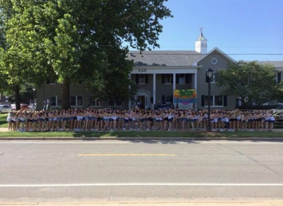 callmeKy_15's tweet photo. ADPi being torn down in the morning got me feelin’ some type of way. 1309, you’ll never be forgotten #wlfeo https://t.co/HSf3Sd9FFp
