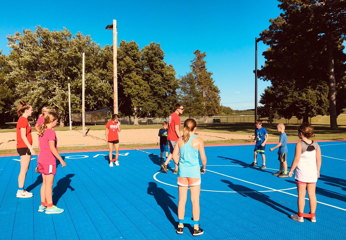 AHSTWXC's tweet photo. Excellent week 2 of Youth Camp focused on SPEED! We introduced a few speed drills and finished w/ a Fartlek lap around the park. Huge thanks to Jordan/Claire/Julia for your leadership! Next week’s focus: competitive drive &amp; mental toughness. 💪🏃‍♂️🏃‍♀️👊 @ahstwschools @AHSTWBoosters https://t.co/O0VvJydFxH