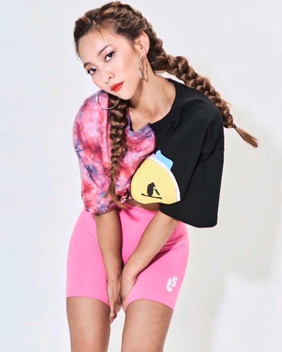 ithsBree's tweet photo. ㅤ@ itsbree : 👑♡ — #howthblr.
ㅤㅤLESS OFFICIAL. ¡Muy pronto en tiendas! https://t.co/cWatnYHDJF