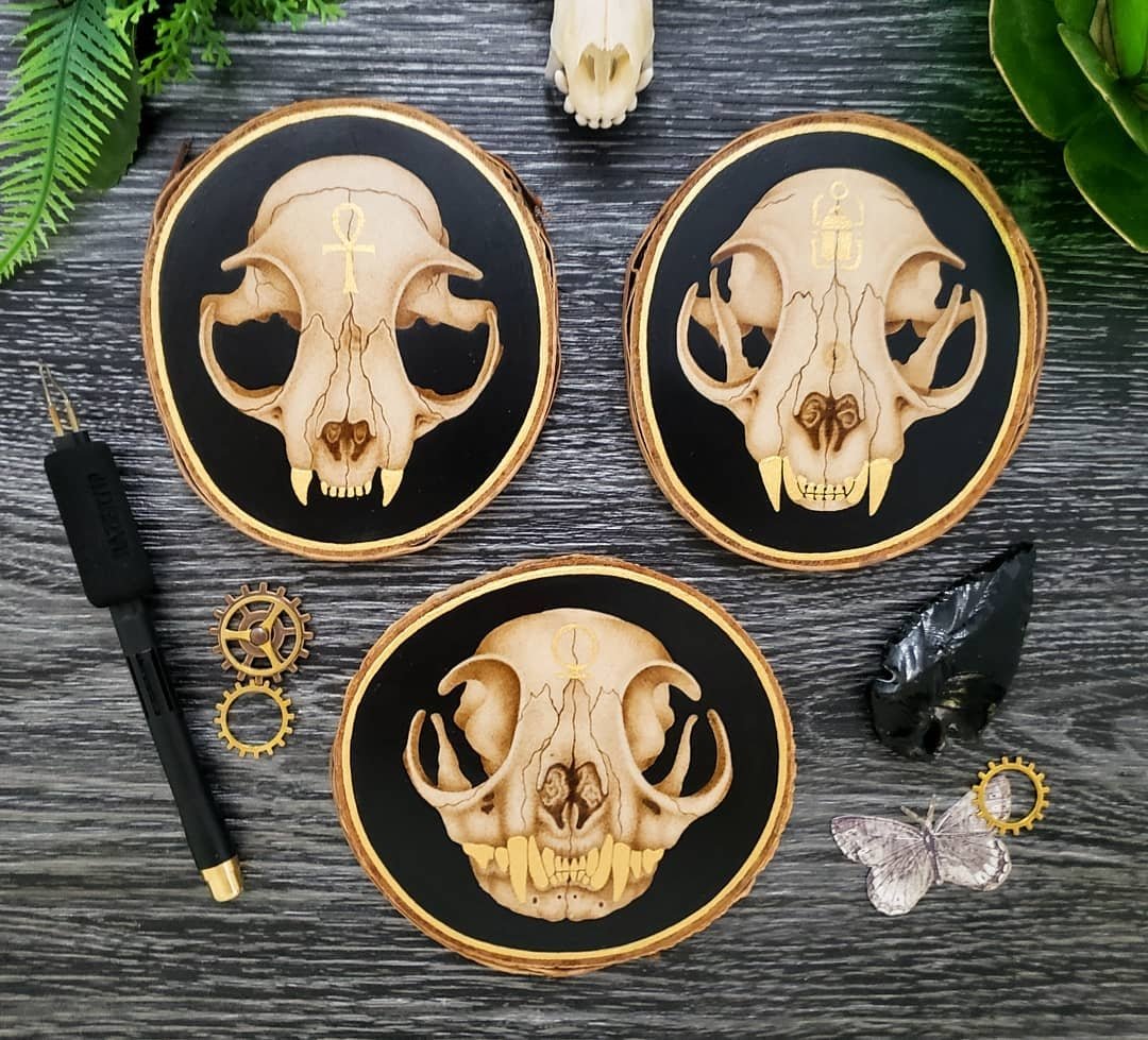 HoltnerCreative's tweet photo. I am a mixed media artist, based out of Victoria, BC.

https://t.co/kzBtvHKneF

#PortfolioDay https://t.co/m0G00112Jt