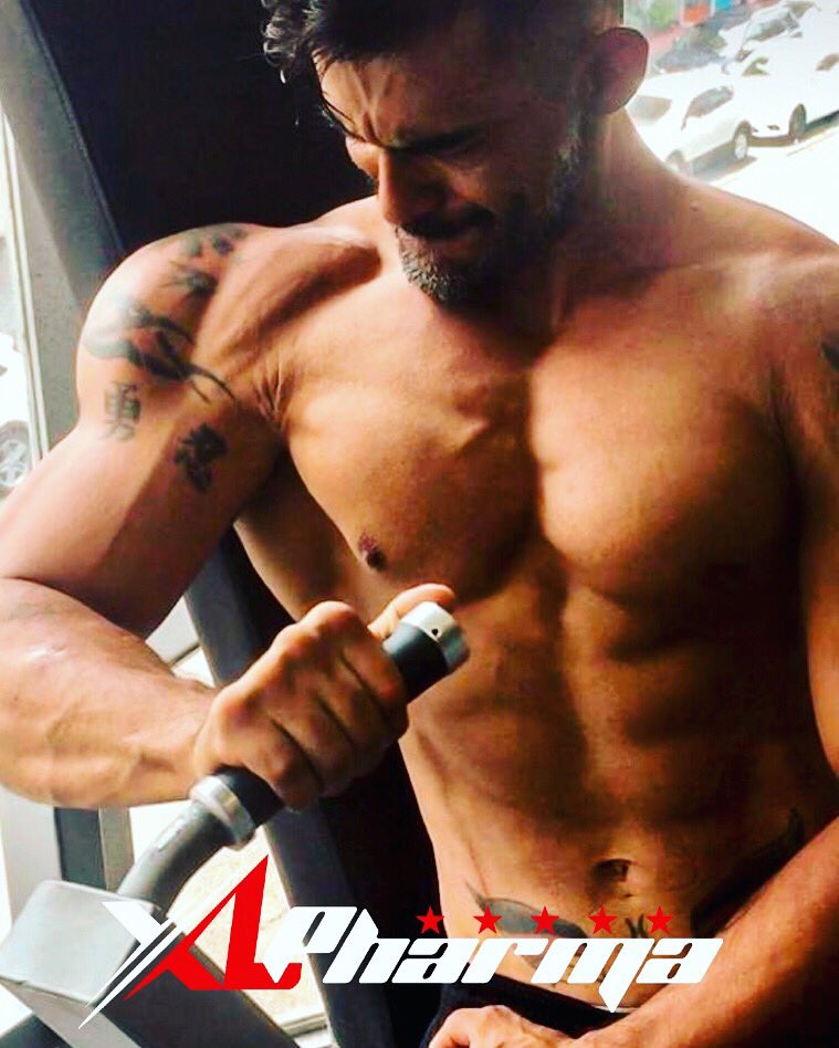 xlpharma's tweet photo. Que te vamos a enviar hoy ? 
Sustancias listas para que puedas comprobar su calidad . Y que mejor que con MÁS CANTIDAD 😎😏 XL PHARMA construyendo sueños 🤝

#xlpharma #xlatletas #bodybuilding #fitness #fitnessmotivation #Gymlife #mensphysique #fisico #aesthetic #classicphysique https://t.co/lJRMTkvKvB