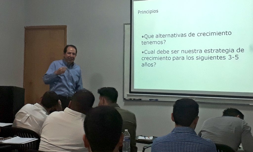 Hoy culmina la generación #21 #TBusinessRoom.

Te invitamos a unirte a la #ComunidadBusinesdRoom no te quedes fuera.
Informes: WhatsApp 6621034448