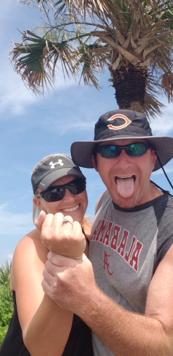 softballcoach04's tweet photo. @CCcoachcutt @Headdragon24 @chshighschooltn Lol....I know right....he's tweeting about volleyball! 🤷‍♀️ https://t.co/mcTYBV1Lcg