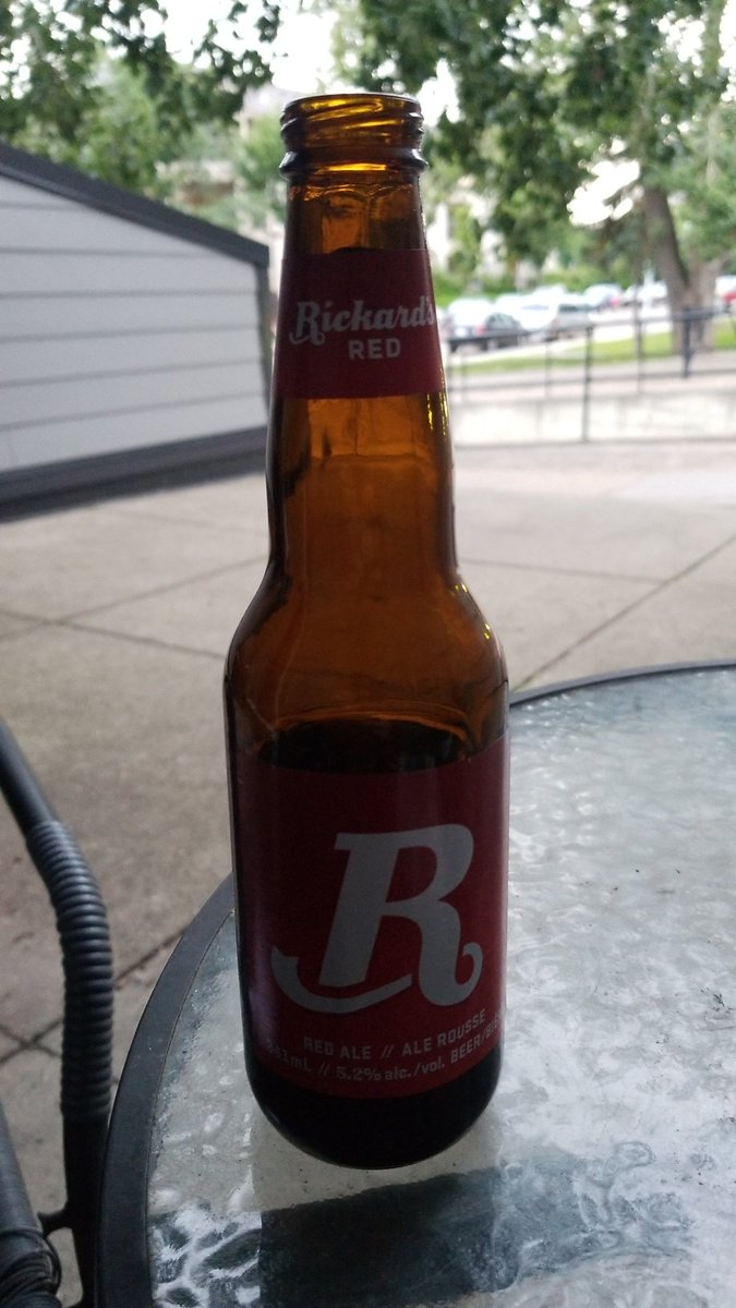 KaylaDawn2018's tweet photo. Longgg neck, iceeee cold beer never broke my heart ❤❤ @lukecombs https://t.co/FXxGINZVjf