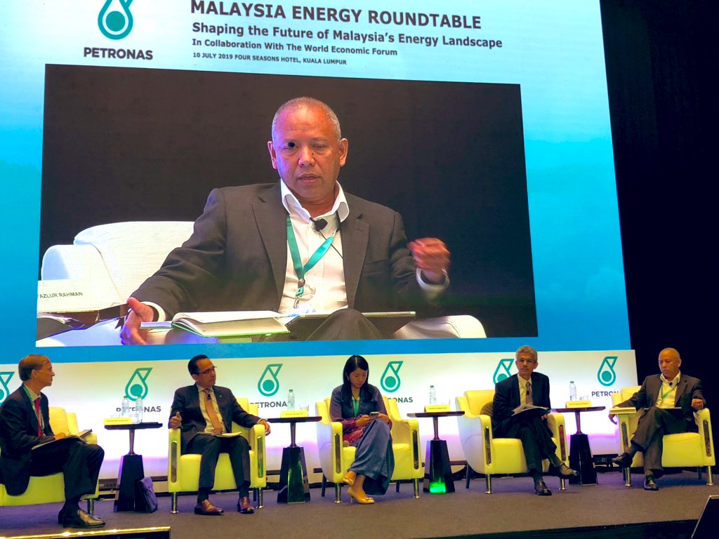 tgmta6274's tweet photo. At the Petronas-WEF Energy Roundtable with YB MESTECC, TNB’S CSO Datuk Fazlur Rahman, the Energy Commission’s Datuk Fauzi and PETRONAS’ President/CEO. 

Befitting the energy-dominated theme, a lively, illuminating session on a extremely fluid and rapidly evolving landscape. https://t.co/JPfQVHk3HT
