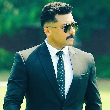 ManiSurya950's tweet photo. #Kaappaan @Suriya_offl
Massive Update about #Kaappaan
Is On The Way....
💪💪🔥🔥😍😘
#kaappaanonsonymusic #KaappaanFirstSingle https://t.co/YwkHFTeCpP