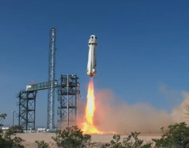 LegoJeffBezos's tweet photo. Prepare for my rocket, Elon. 🍆
@LEGOElonMusk https://t.co/GFTYJJy2Xg