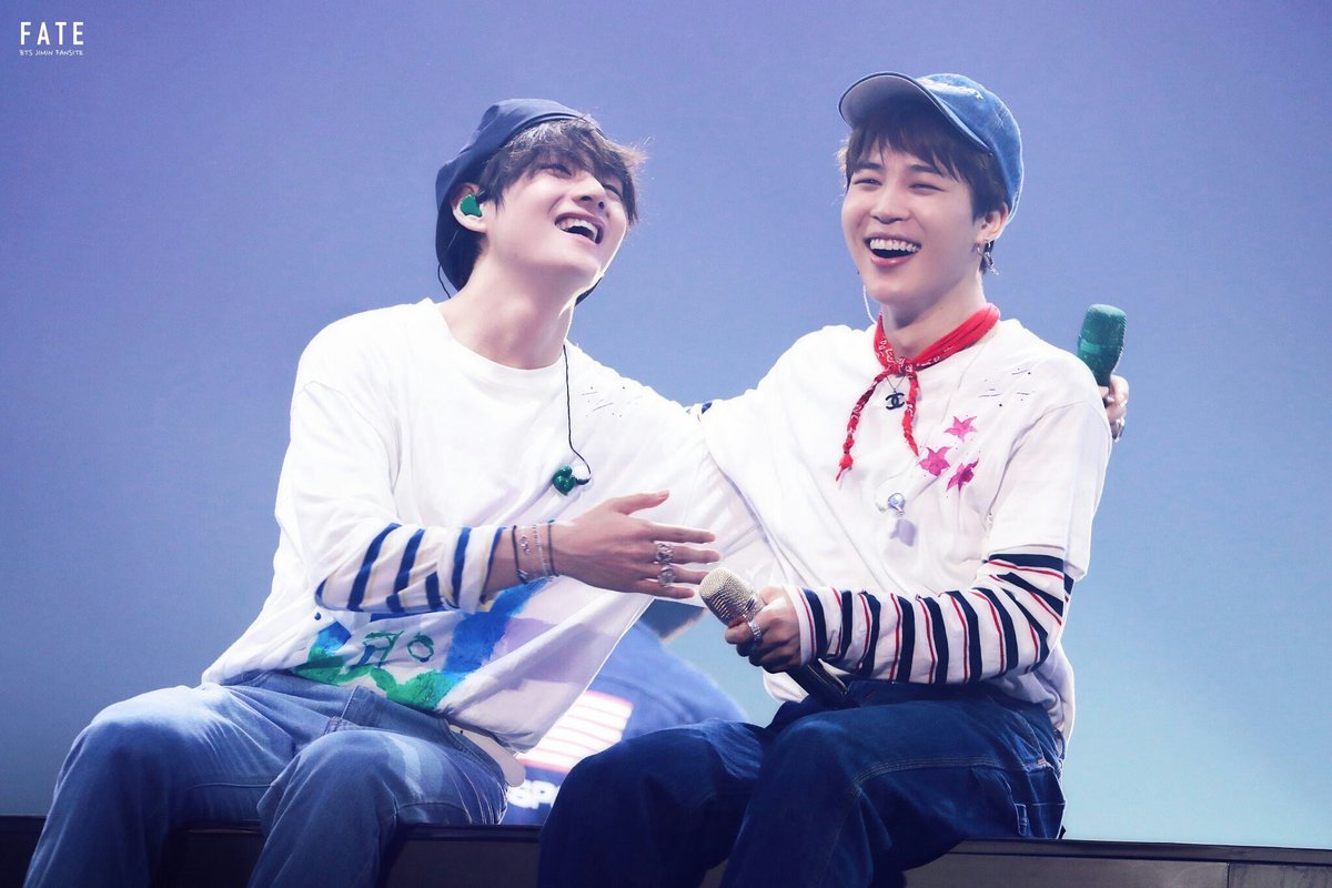 Angeltears_ILU's tweet photo. [ Vmin ] Thay vì trả lời câu hỏi “Khi nào Taehyung mệt mỏi nhất?” 

Jimin đã nói rằng: “Tớ ước rằng Taehyung sẽ không bao giờ mệt mỏi.”

Tình bạn của Vmin luôn đẹp như vậy đấy. Tình bạn đôi khi còn lãng mạn hơn cả tình yêu 💜

#MGMAVOTE + #BTS (@BTS_twt) https://t.co/xYocMIF41E