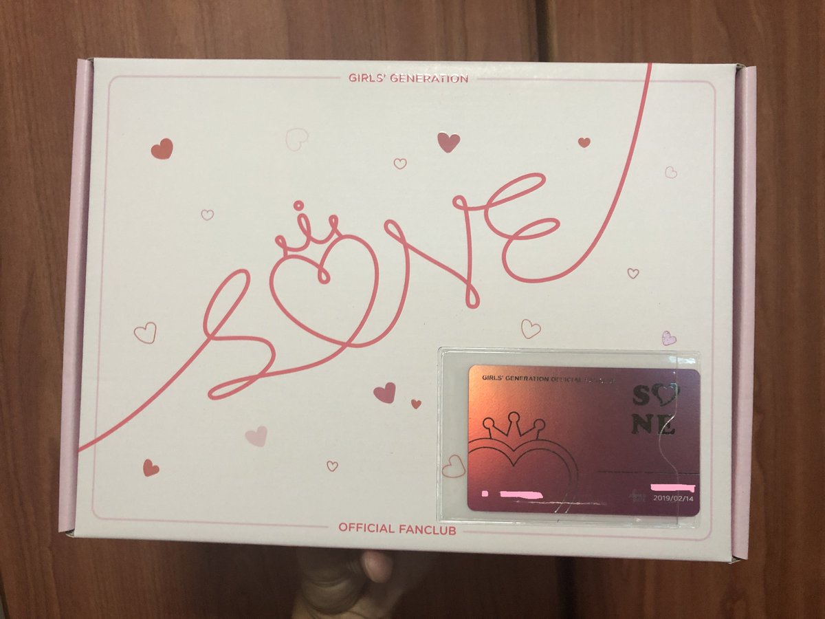 GGGoods's tweet image. Officially SONE after a decade!