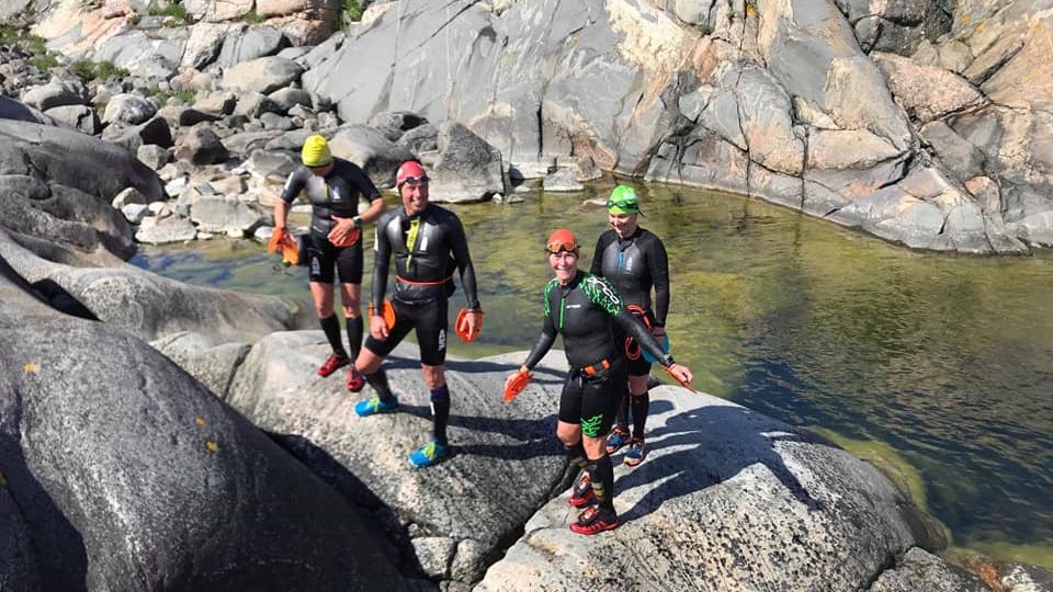 Vill du eller känner du någon som vi delta på året swimrun av Amfibiemannen? #swimrun #amfibiemannen #amfibiemannen2019

instagram.com/amfibiemannen

amfibiemannen.com
