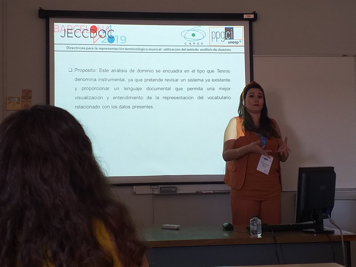 jeccdoc's tweet photo. Y en la segunda parte de su presentación, Fernanda nos explica las "Directrices para la representación terminológica musical: utilización del método análisis de dominio" #JECCDOC2019 https://t.co/HgixY9VHWX