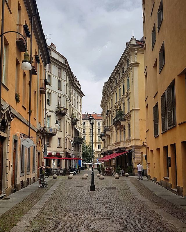simonavlaic's tweet photo. #Torino #Turin #Quadrilatero #street #view #itsnotParis #beautiful #city #seemycity #igerstorino #torinoèlamiacittà #lamiatorino https://t.co/QyphY03wFs https://t.co/MS4DxXqa2w