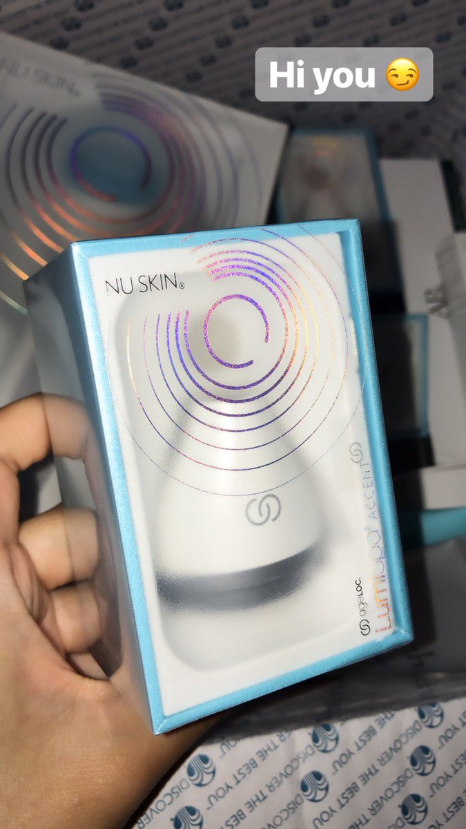 CorinneNuAge's tweet image. Vous voulez vous débarrasser de votre poche, cernes et ride ? Le LumiSpa Accent est fait pour vous ! #LumiSpaAccent #NuSkin #NuAge #Skincare #Lumispa