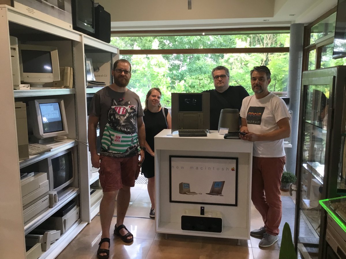 applemuzeumpl's tweet image. Dotychczasowa lokalizacja naszego muzeum przeszła do historii. Nagle zrobiło się cicho i pusto...po 4 latach pokój i cały dom znów będzie pełnił dawne funkcje :) Pozostało mnóstwo wspaniałych wspomnień!