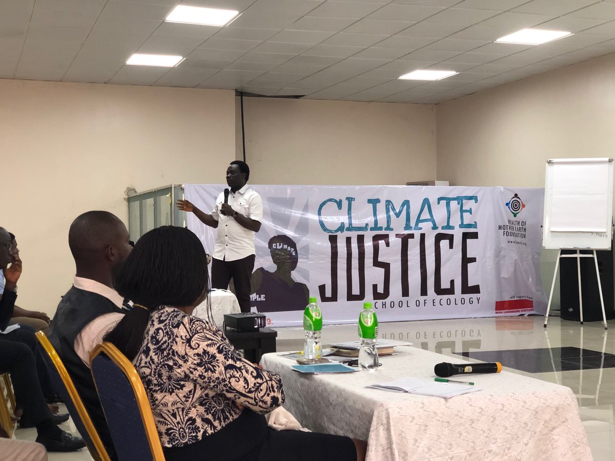NnimmoB's tweet photo. Transition is inevitable. However, transition can happen without justice. Just Transition must be fought for. - @Ken_Henshaw #SchoolOfEcology #SOEUyo #Day3 @Health_Earth https://t.co/g8twTiESn1