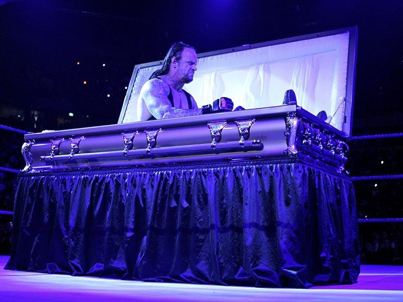 talkinggparrott's tweet photo. #INDvsNZ #CWC19 #ViratKohli #KaneWilliamson 

#India : 5-3

Pakistani fans right now: https://t.co/LdjNznlFnR