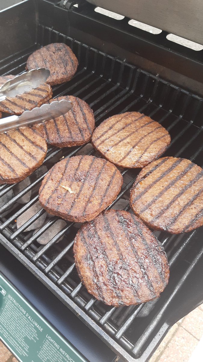allanball7's tweet photo. NT2 BBQ today! The sun has made an appearance especially! #EliorFoodie #NT @NT_Foodie @ElizabethRose_7 @MartiniMini @CarlPerkins75 https://t.co/YeNJzkrFJS