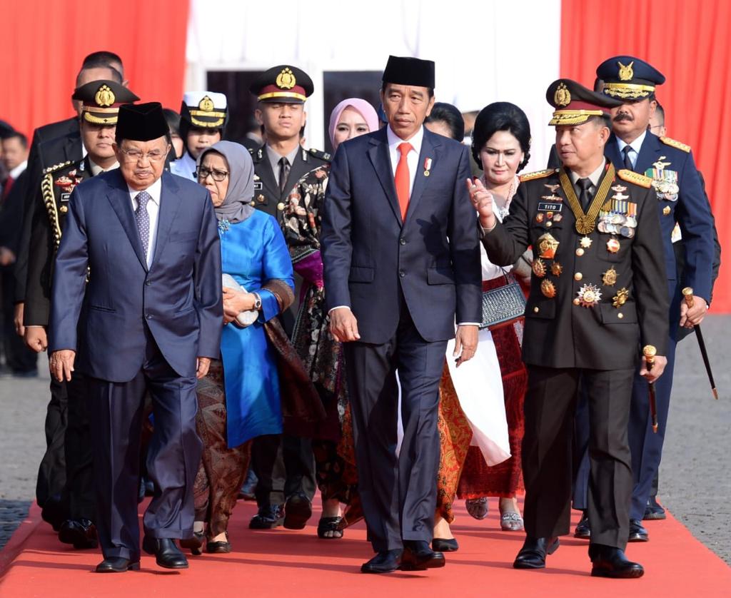 Semakin bertambah usianya, kian berkembang pula tantangannya. Apa tantangan Polri di usia 73 tahun?

Terorisme dan radikalisme, kejahatan di ruang siber, hoaks, kejahatan lintas negara hingga korupsi dan pembalakan liar. Semua itu butuh profesionalitas Polri dalam bertindak.