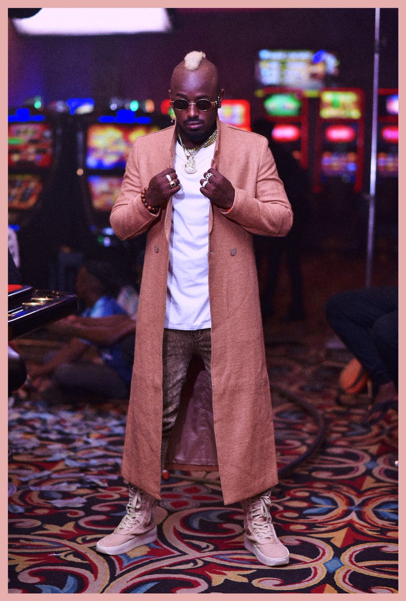 I have smthg you want...you have something I definitely want,why not use eachother so we can both grow..collaboration is a higher level of thinking than competition...Tell your favorite artist!!! #maradona