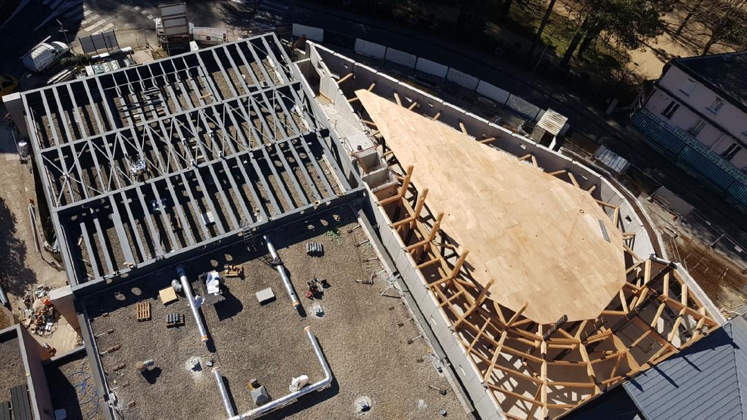 MoulinCharpente's tweet photo. Un petit aperçu de l'évolution du chantier des Thermes de Vals. #charpente #valslesbains #bois #structure #sithere #thermes #ardeche https://t.co/1lU5Ib71qq