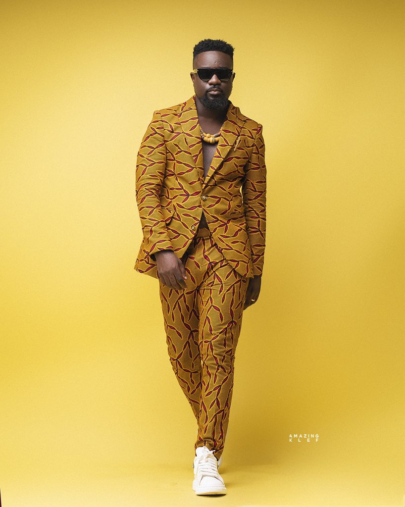 AbraduE's tweet photo. Happy birthday #AfricanFinest
@sarkodie  God bless ur new age king sark https://t.co/rirRrErJ5h