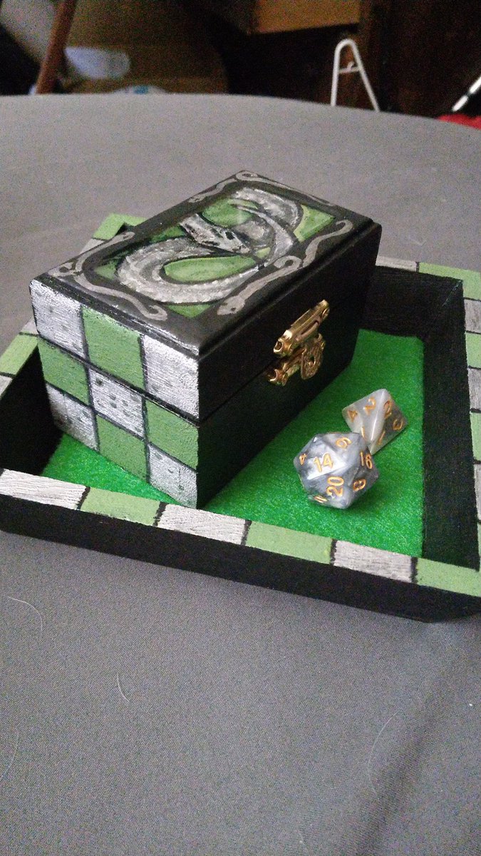 FanGirlEllie's tweet image. Custom orders #nerdcraft nerdtopiacreations.wordpress.com/2019/07/09/cus…