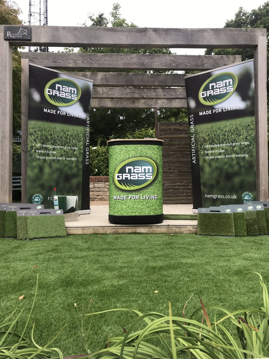 Namgrass_Andy's tweet photo. The @Namgrass Pop Up is today @TweetSydenhams Totton 👋🏻 If you have any #artificialgrass questions then pop in for a chat. https://t.co/Wg0yLYKBKa