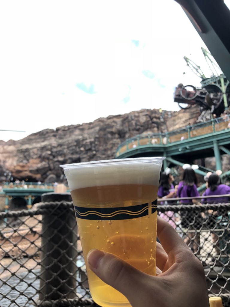 ahrgdr's tweet photo. 昼からビールってなんでこんなにうまいの🍻 https://t.co/Dal06ucoeZ