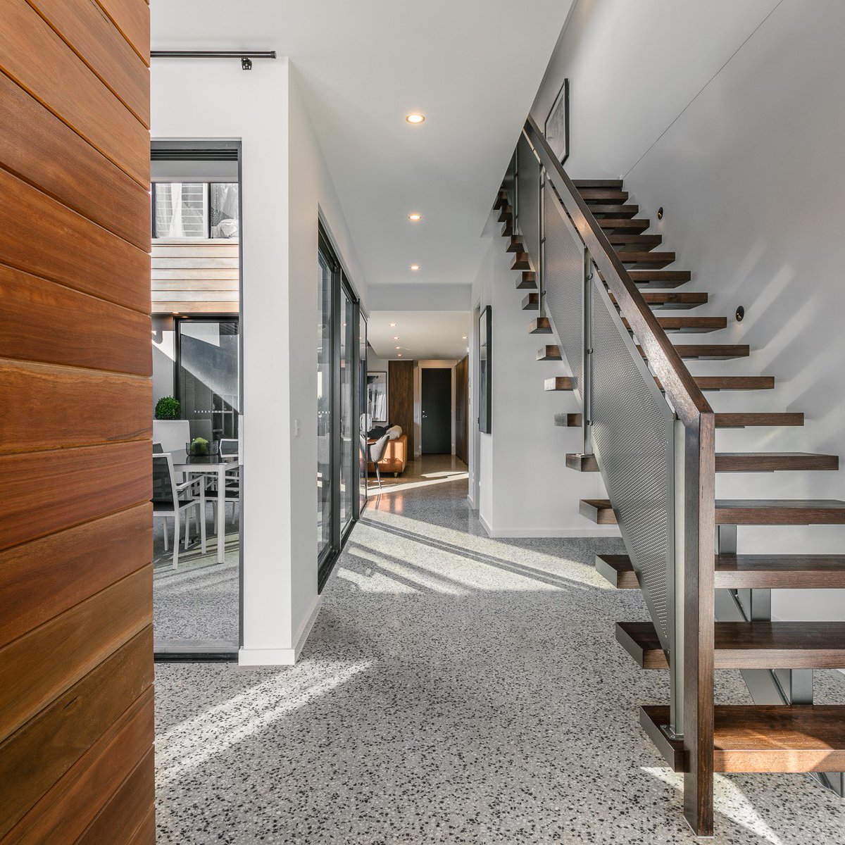 MetriconHomes's tweet photo. Terrazzo is back in a big way. And we are welcoming the return of the 1970’s favourite with open arms. While marble took the reigns as interior design’s darling over the past few years, terrazzo is making its comeback as one of 2019’s hottest design trends https://t.co/wPLX5XAt6e https://t.co/os0nneQnI2