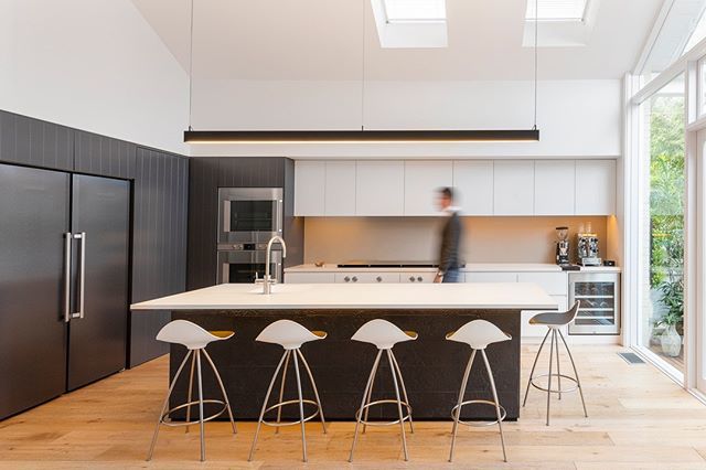 CradleDesign's tweet image. R E S I D E N T I A L | We worked on Hunter Road with @aimbuilding and Optima Joinery to create this simplistic home with lots of attention to detail in joinery and lighting.⁠
Photography by @stefanie_zingsheim_photography⁠
.⁠
.⁠
#residentialarchitec… ift.tt/2G54oK2