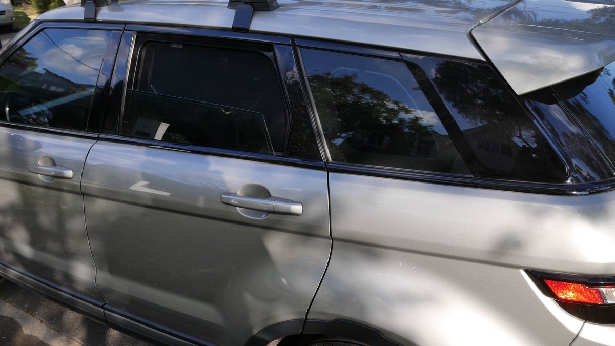 Snap_Shades's tweet photo. Snap Shades on a Land Rover Range Rover Evoque 2010 to 2018. 🚙🌞
👉https://t.co/3gfQWEgS1H👈
#landrover #rangeroverevoque #evoque #sunshades #carshades #babystuff #snapshades #slipslopsnap https://t.co/5Xp0l2XiIW