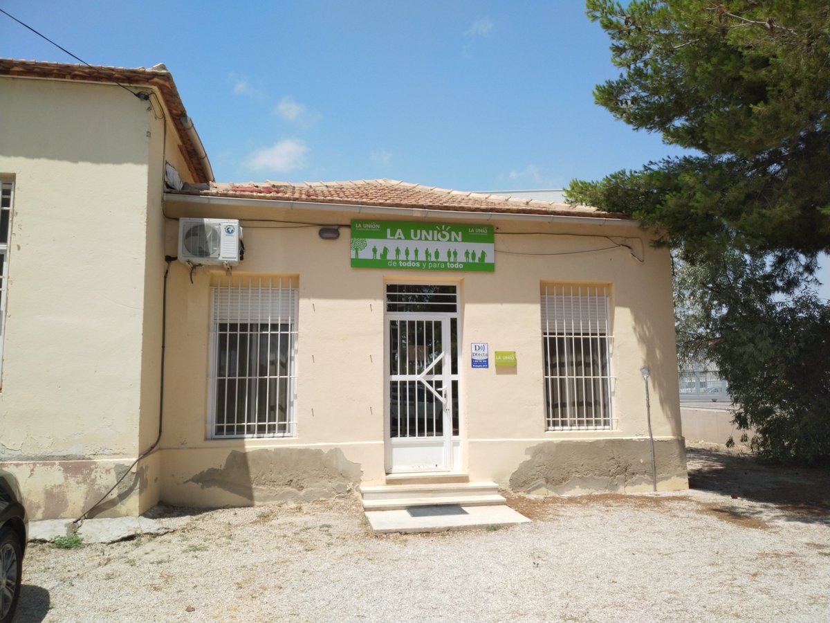 libernitrate's tweet photo. Recently, two information points in Elche and Carlet aiming at giving information and raising awareness on the nitrogen fertilizers issue, as the the environmental and agronomic results of the use of the slow release fertilizers in rice, kaki and citrus plots are shown. https://t.co/lWPNqek2Ty