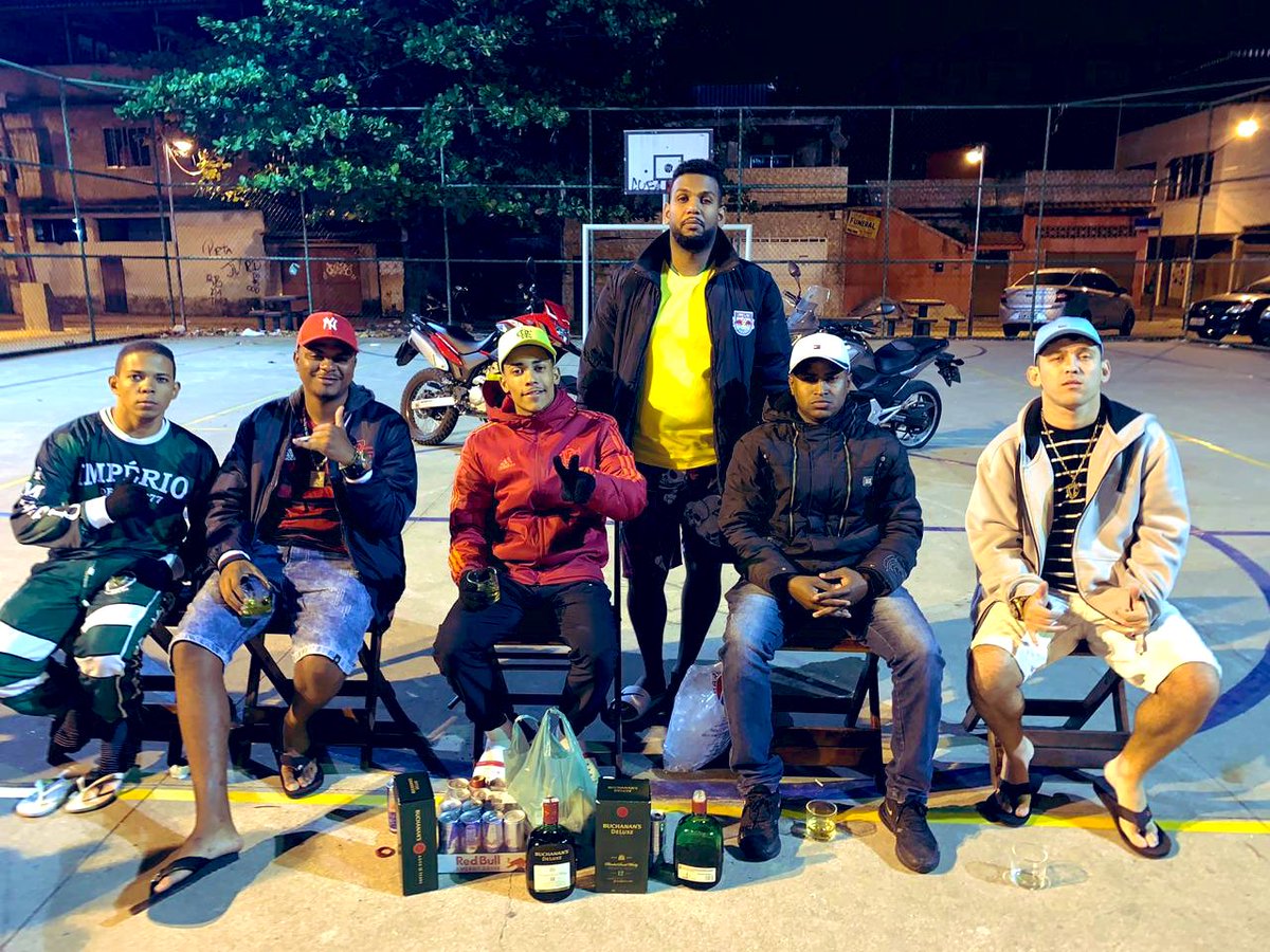 🤫 trabalho novo vindo por ae 👏🏽😱
@JUNINHODADEZ <a href="/eumcmarcelly/">Mc Marcelly</a> 
<a href="/McPqd/">Mc PQD</a> @VITINHOMCRJ <a href="/BuiuDjMangueira/">BUIU DA MANGUEIRA</a>