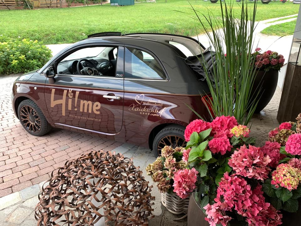 haidachhof's tweet photo. Neu!Neu!Neu!
Ab sofort könnt ihr das Zillertal mit dem neuen Fiat 500 erkunden.
#Spass #Haidachhof #AutohausHaidacher #Fiat500
Vielen Dank an Susanne Hofer (Fiat Österreich) und vielen Dank an das Autohaus Haidacher wir freuen uns sehr ❤️❤️❤️❤️ https://t.co/XPXsaXZlpo