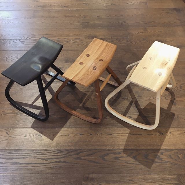 CAAGallery's tweet photo. We are in the process of moving...
Shown here: 'Unstable Stools' by Angus Ross, steambent Scottish ash.
#AngusRoss #Furniture #Stools #UnstableStool #steambent #Scottish #ContemporaryCraft #ArtForHome #Handmade #ContemporaryFurniture https://t.co/ZcmXypZjEb